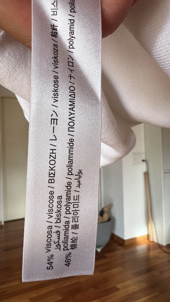 Zara Top: White tank top – Nuovo (secondo la descrizione) da Zürich venduto da eli_t8nw 4
