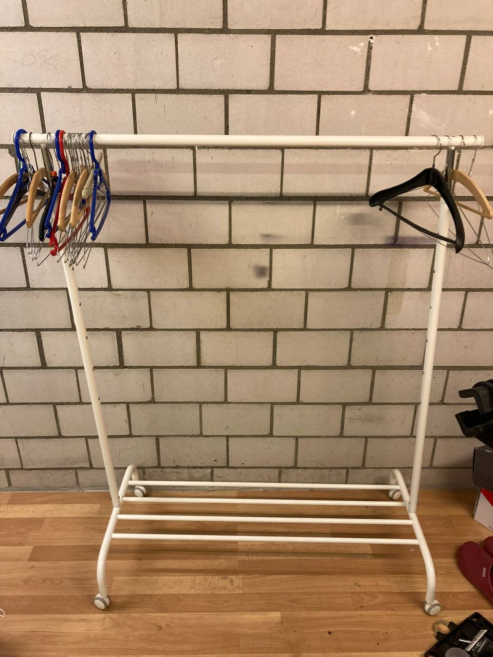 Altro in Decorazioni & Accessori: Kleiderständer – Usato da Gümligen venduto da Storcko