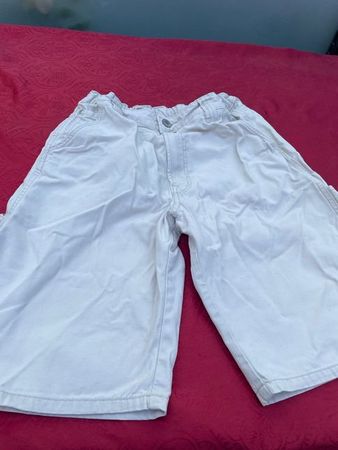 Junge Shorts beige NEU 170