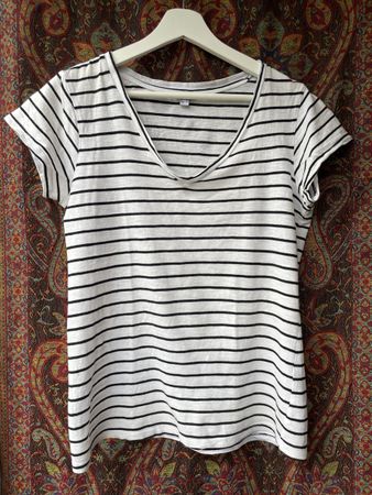 T-Shirt schwarz-weiss gestreift