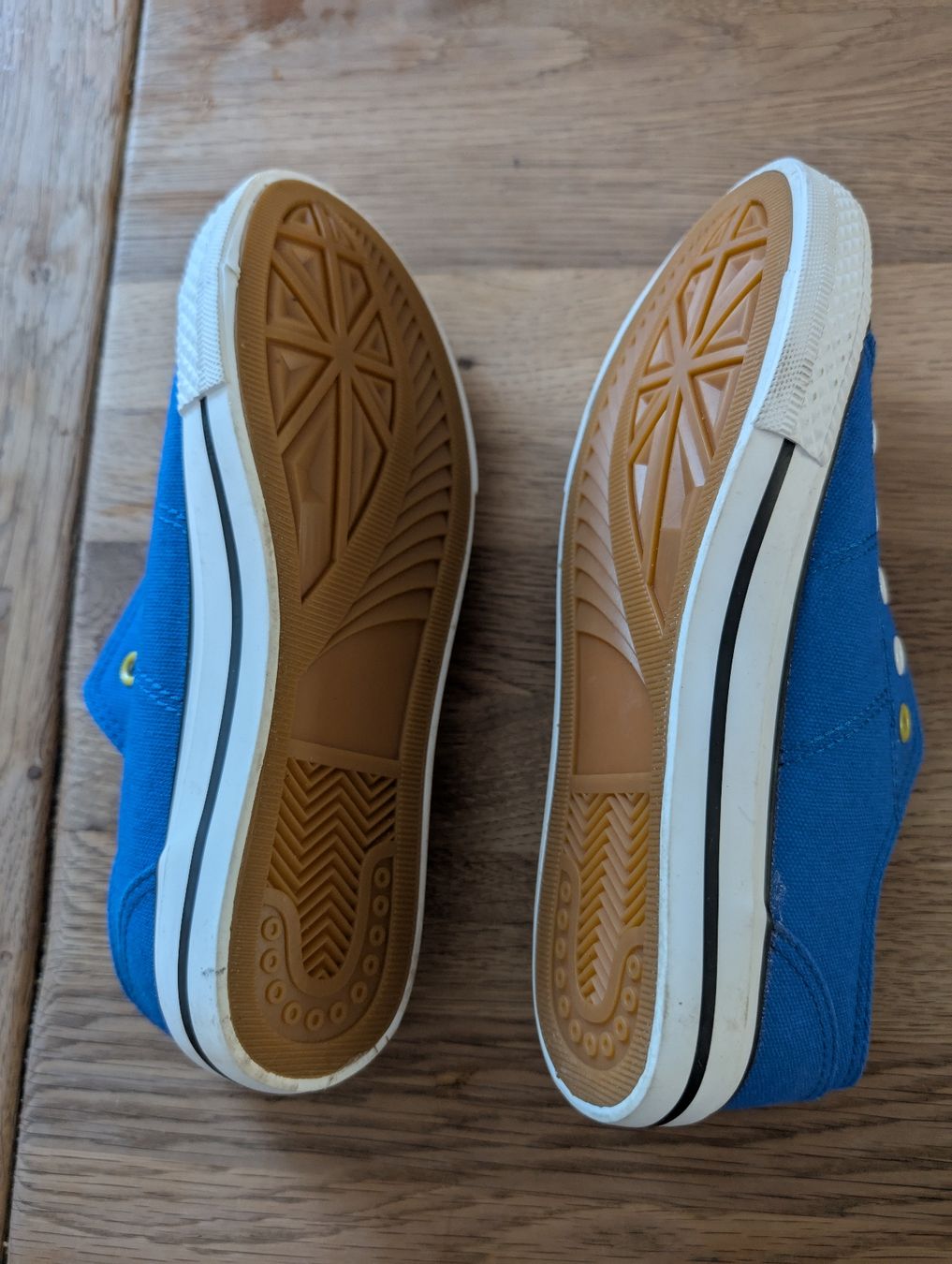 Scarpe per ragazzi: Blaue Schuhe NEU Grösse 34 – Nuovo (secondo la descrizione) da Bern venduto da berneroberlaenderin 2