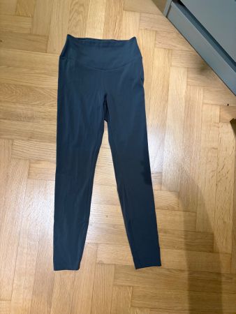 OYSHO New green leggings size S