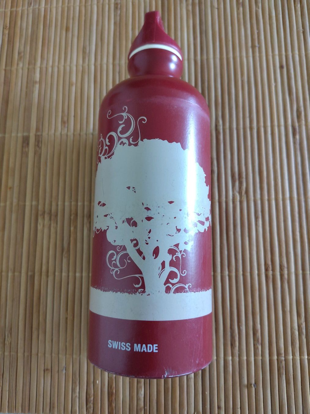 Sigg Borracce & Thermos: SIGG Trinkflasche, 5 dl, rot mit Vogelmotiv – Usato da Bern venduto da Cassiopeia-72 1