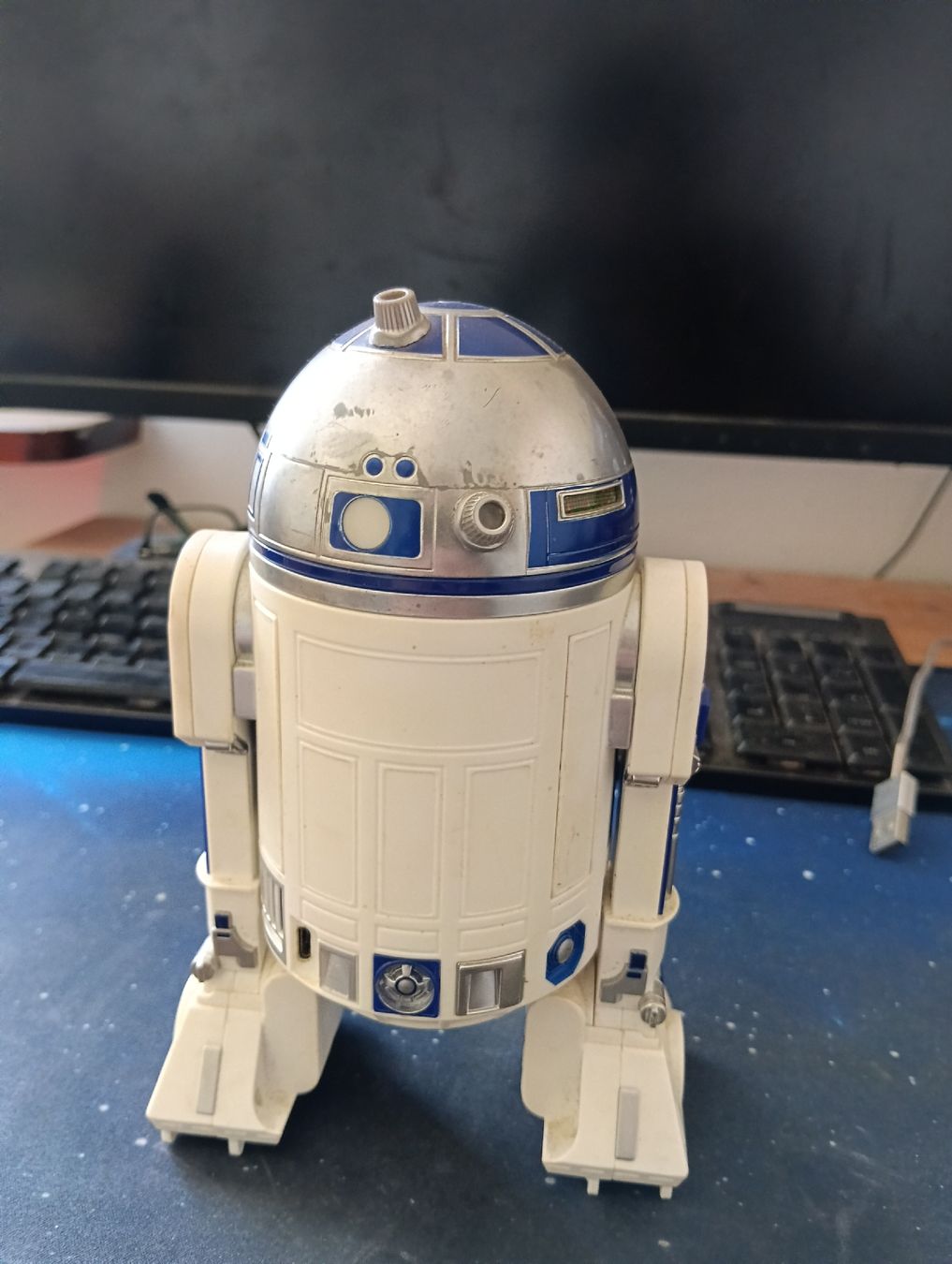 Star Wars Jouets: droïde R2D2 Sphero – D'occasion à Courroux par marchand_jura 3