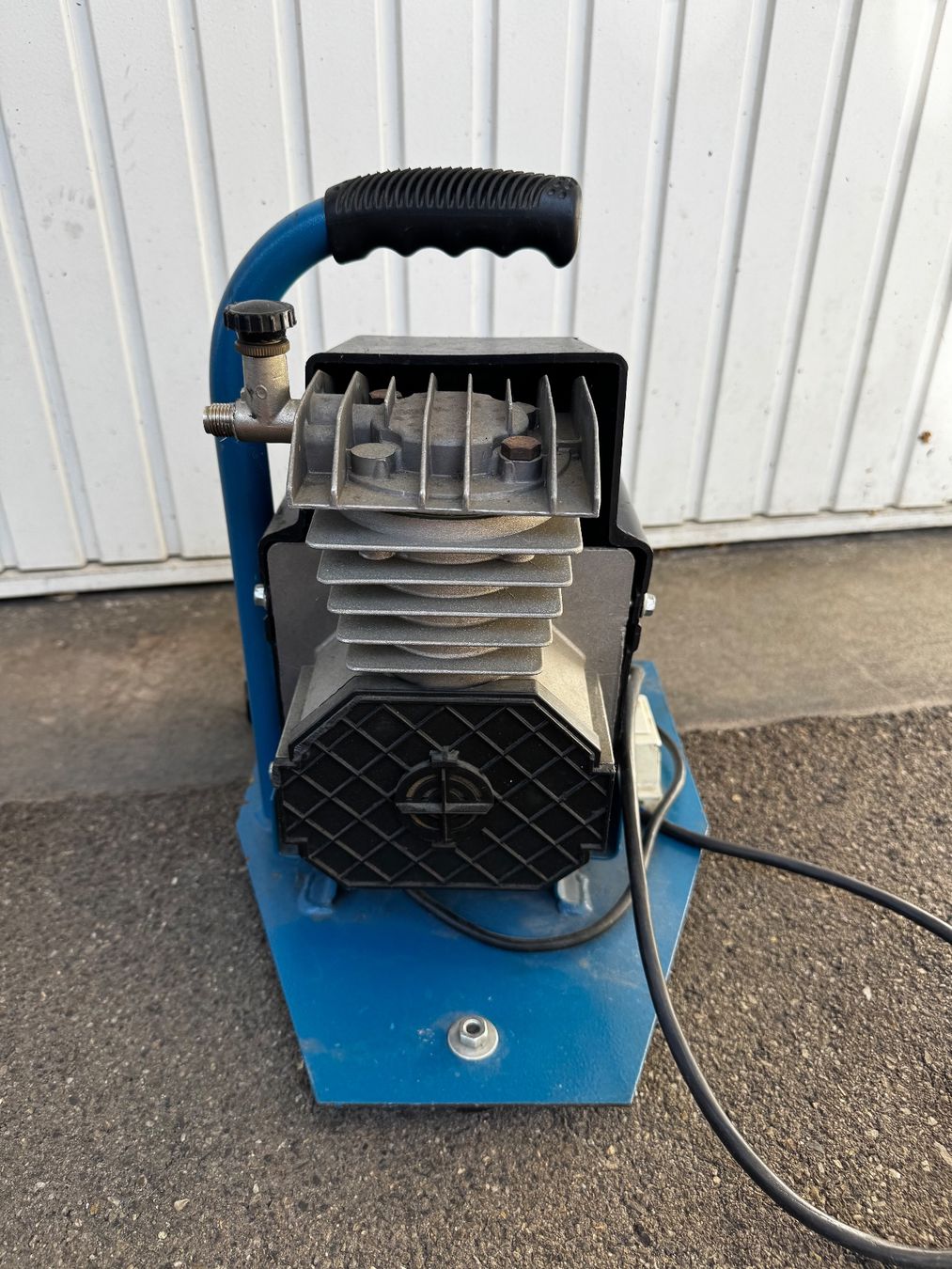 Kompressoren: Druckluft Kompressor – Gebraucht aus Derendingen von nini.22 5
