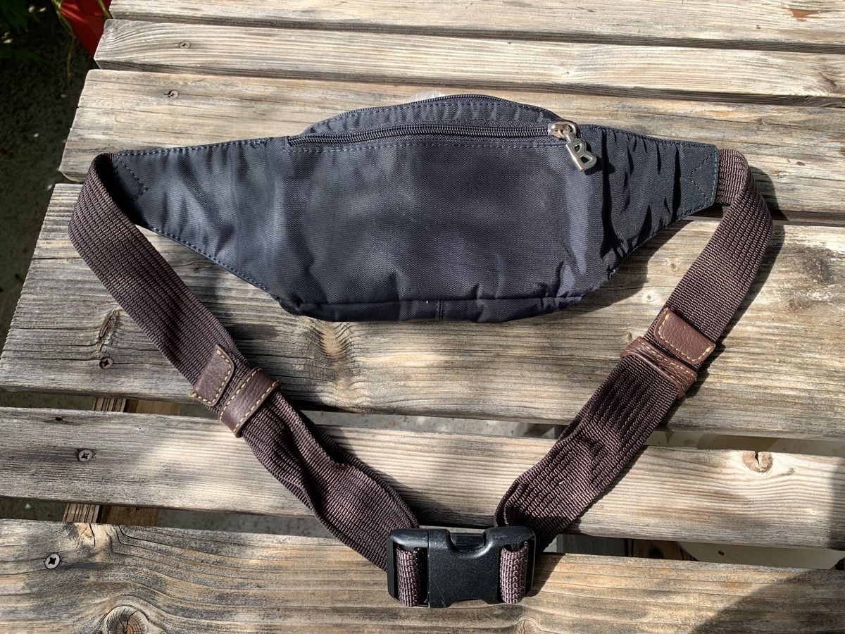 Bogner Borse: Bogner Gürteltasche, neuwertig – Nuovo (secondo la descrizione) da Uster venduto da Flummi 4