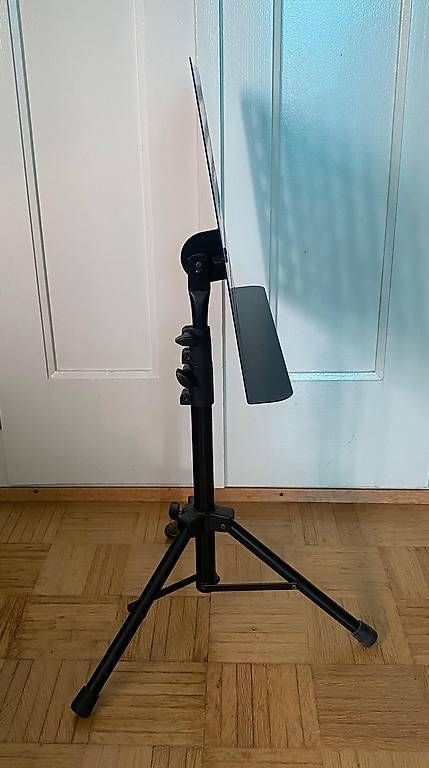 Supporti per strumenti musicali & leggii: Notenständer mit gelochter Pultplatte – Usato da Bolligen venduto da Stefanidunno 2