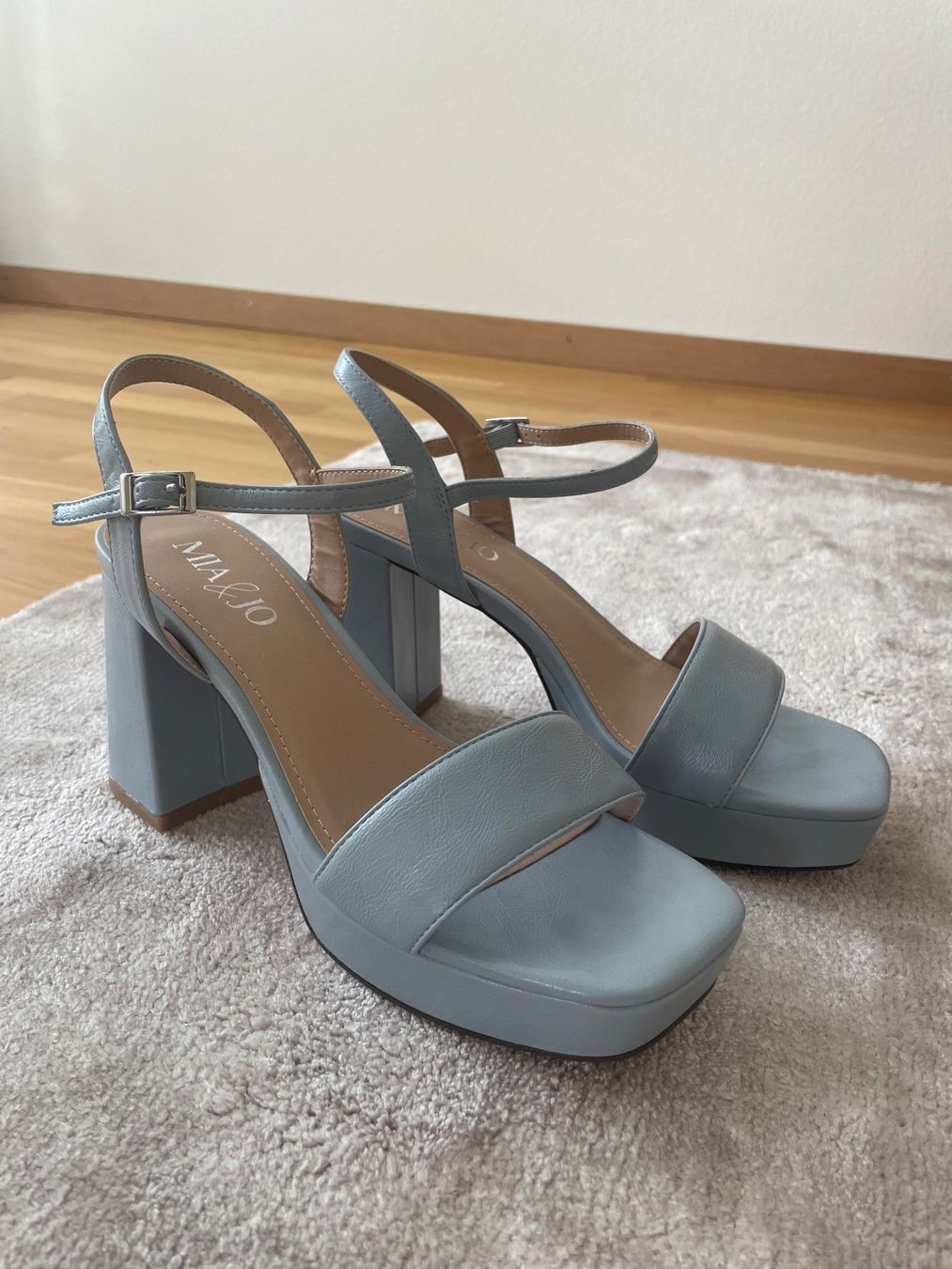 Scarpe da donna: Mia&Jo Sandaletten – Nuovo e nell'imballaggio originale da Dättwil AG venduto da shopaholic18