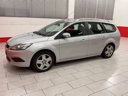 Ford Focus Kombi 2.0i 16V mit Gebrauchsspuren