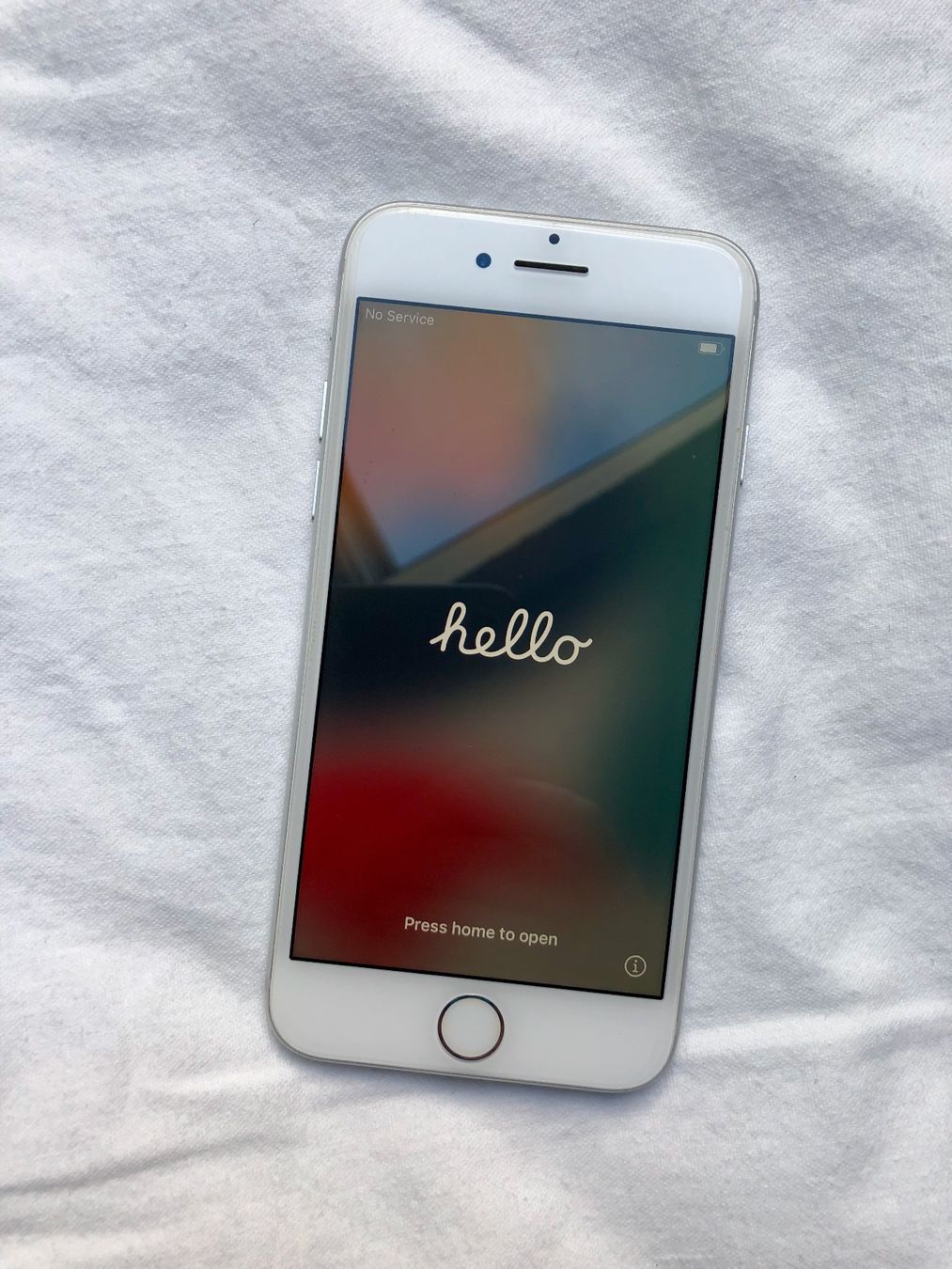 Apple Telefoni cellulari / Smartphones: iPhone 7 SILBER 128GB – Usato da Basel venduto da Solaia28 3