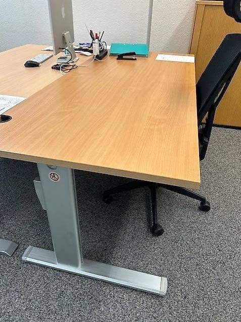 Scrivanie: Bürotisch – Usato da Gerlafingen venduto da OfficePH