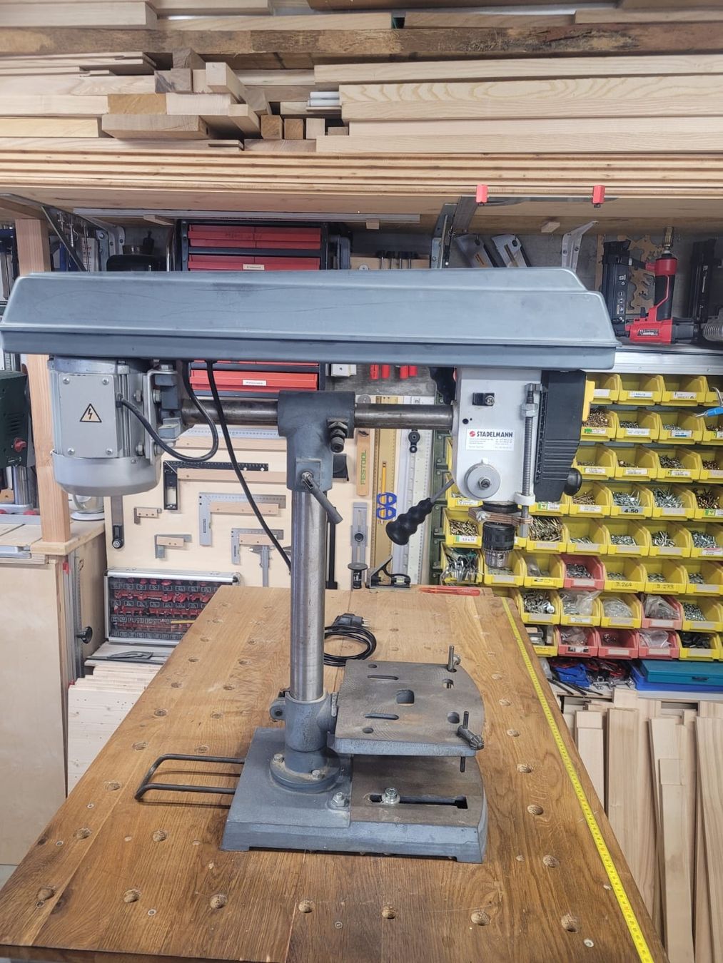 Trapani: Ständer Bohrmaschine/ Radialbohrmaschine Quantum – Usato da Wangen SZ venduto da schnuppi0509 3