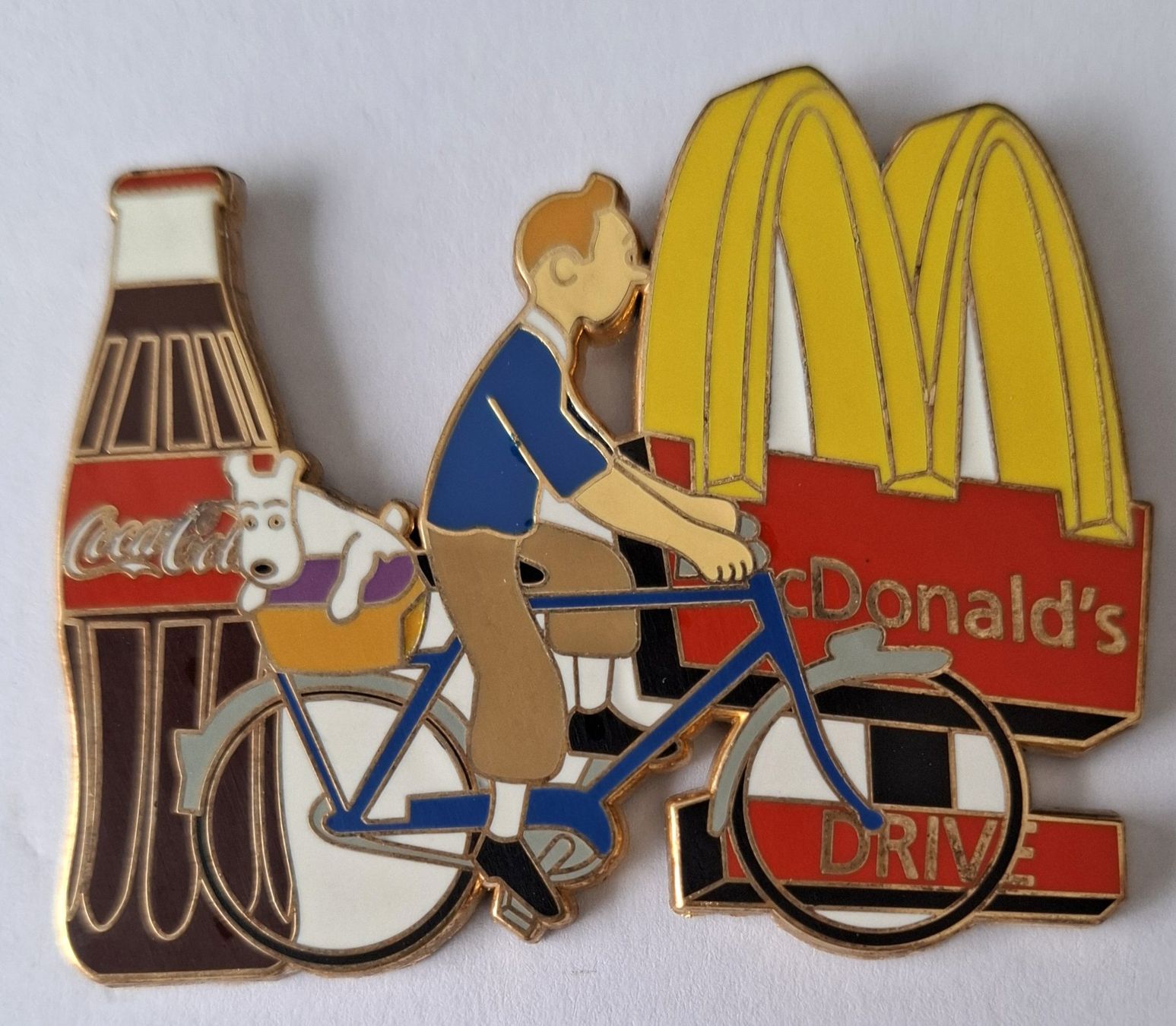 Coca-Cola Placchette & Badge: Tintin, Mc Donald's und Coca Cola – Usato da Hinterkappelen venduto da Schampus