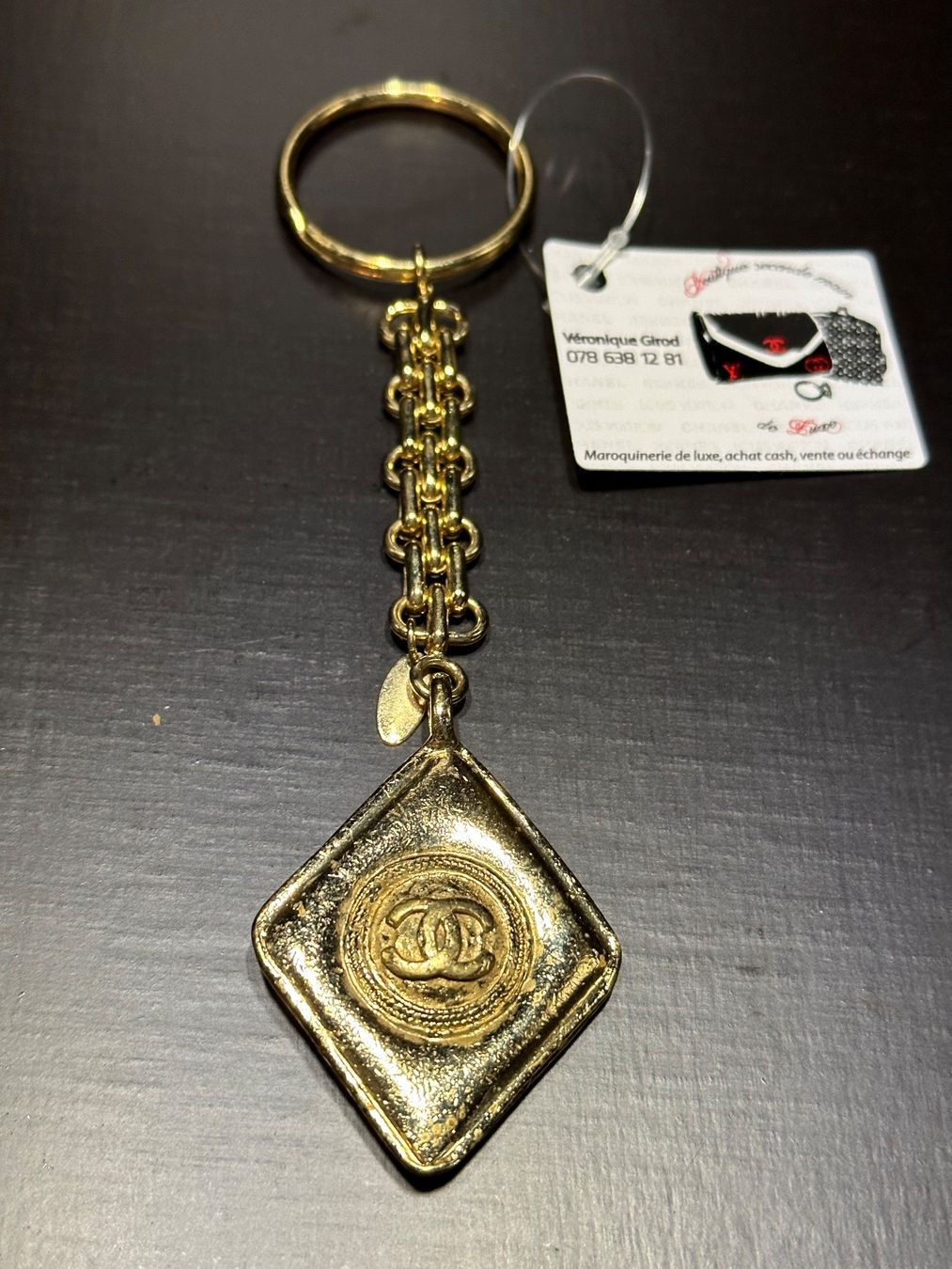 Chanel Schlüsselanhänger & - bänder: Porte clés Chanel – Gebraucht aus St Maurice von maloro 1