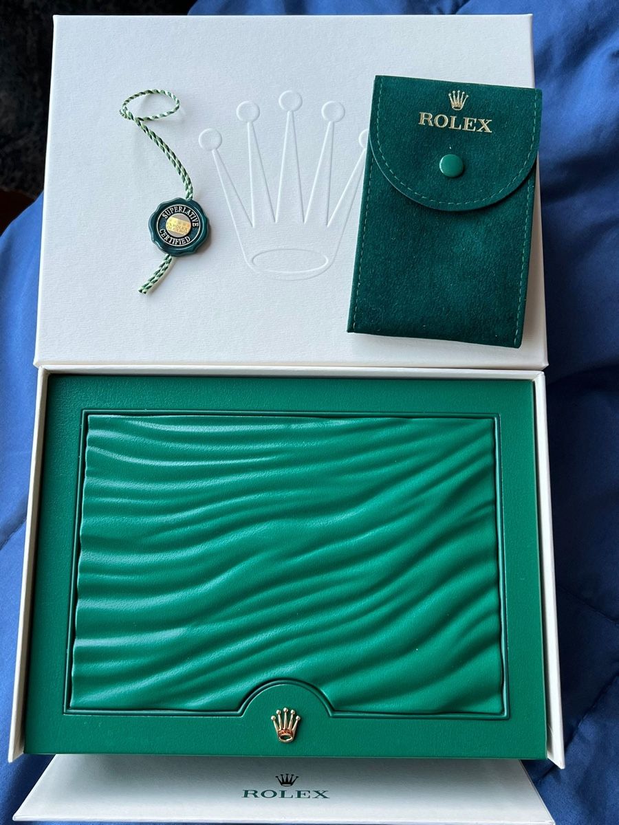 Boîtes de montres: Rolex set (case, box und tag – Neuf avec emballage d'origine à Teufen Ar par Exclusive.stuff.CH