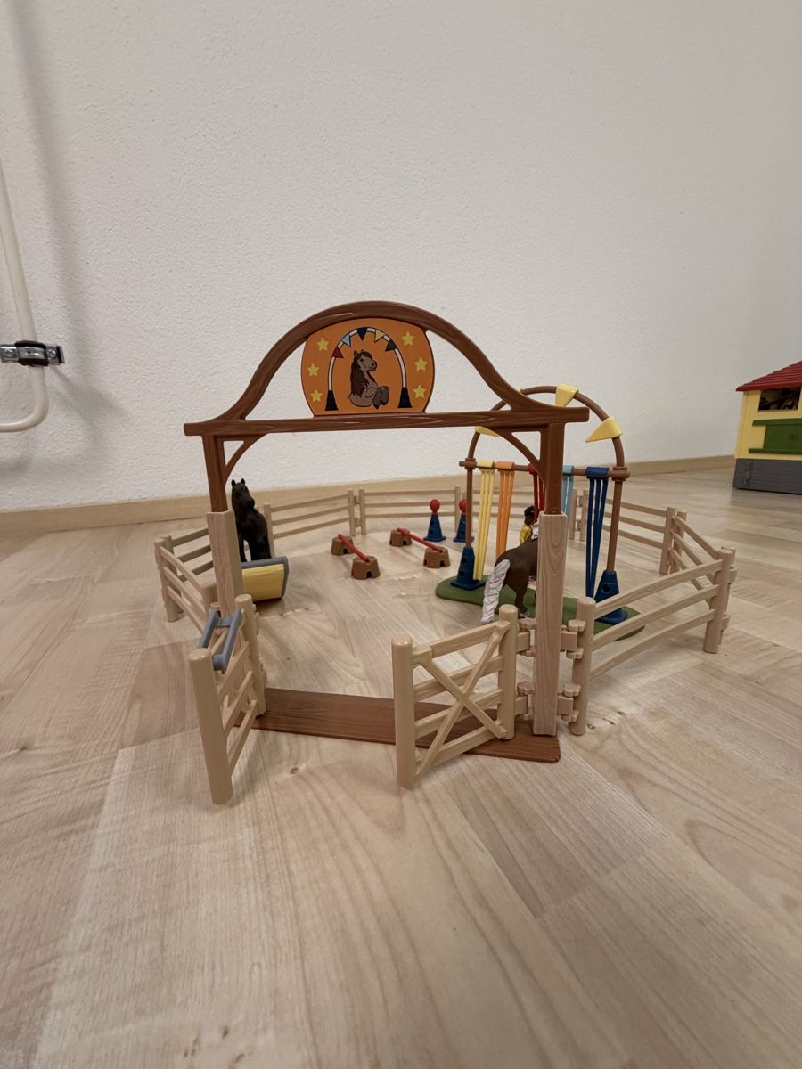 Schleich Jouets: SCHLEICH 42481 Pony Agility Training – D'occasion à Kilchberg ZH par ideferrari 3