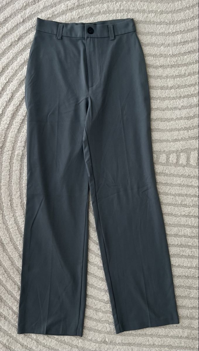 Pull&Bear Hosen: Stoffhose Pull&Bear grau Grösse 36 neuwertig – Neu und originalverpackt aus Spreitenbach von sah_9glw