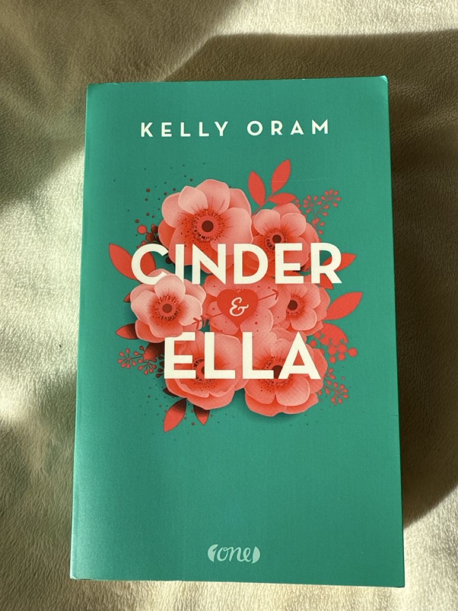 Libri: Buch CINDER & ELLA – Nuovo (secondo la descrizione) da Wangen SZ venduto da jannes1
