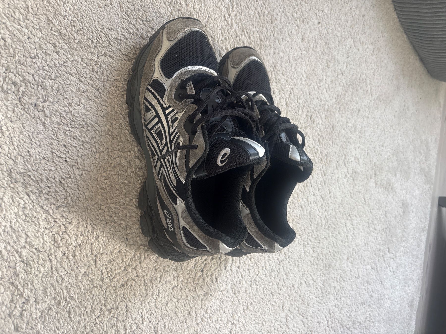 Asics Scarpe da uomo: Asics gel nyc – Usato da Basel venduto da pitri31