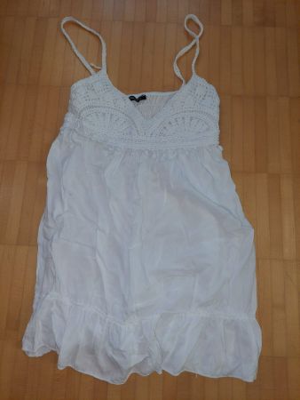 Luftiges, weisses Sommertop mit Spitze, Grösse S/M