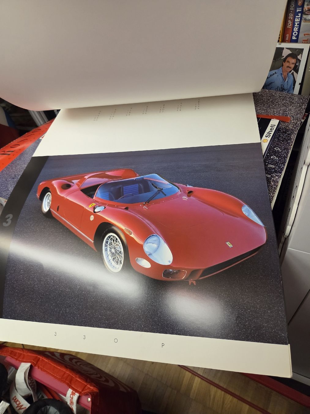 Ferrari Kalender: Ferrari Kalender 1992 leichte Gebrauchsspuren  – Gebraucht aus Wetzikon ZH von AmacherM 3