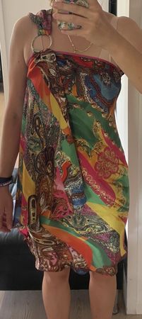 Kleid asymmetrisch mit Ring und Paisley-Muster Grösse S