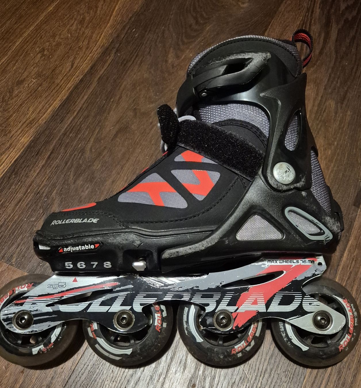 Pattini in linea & Pattini a rotelle: Rollerblades Grössenverstellbar 36.5-40.5 – Usato da Baar venduto da psgmuer 2