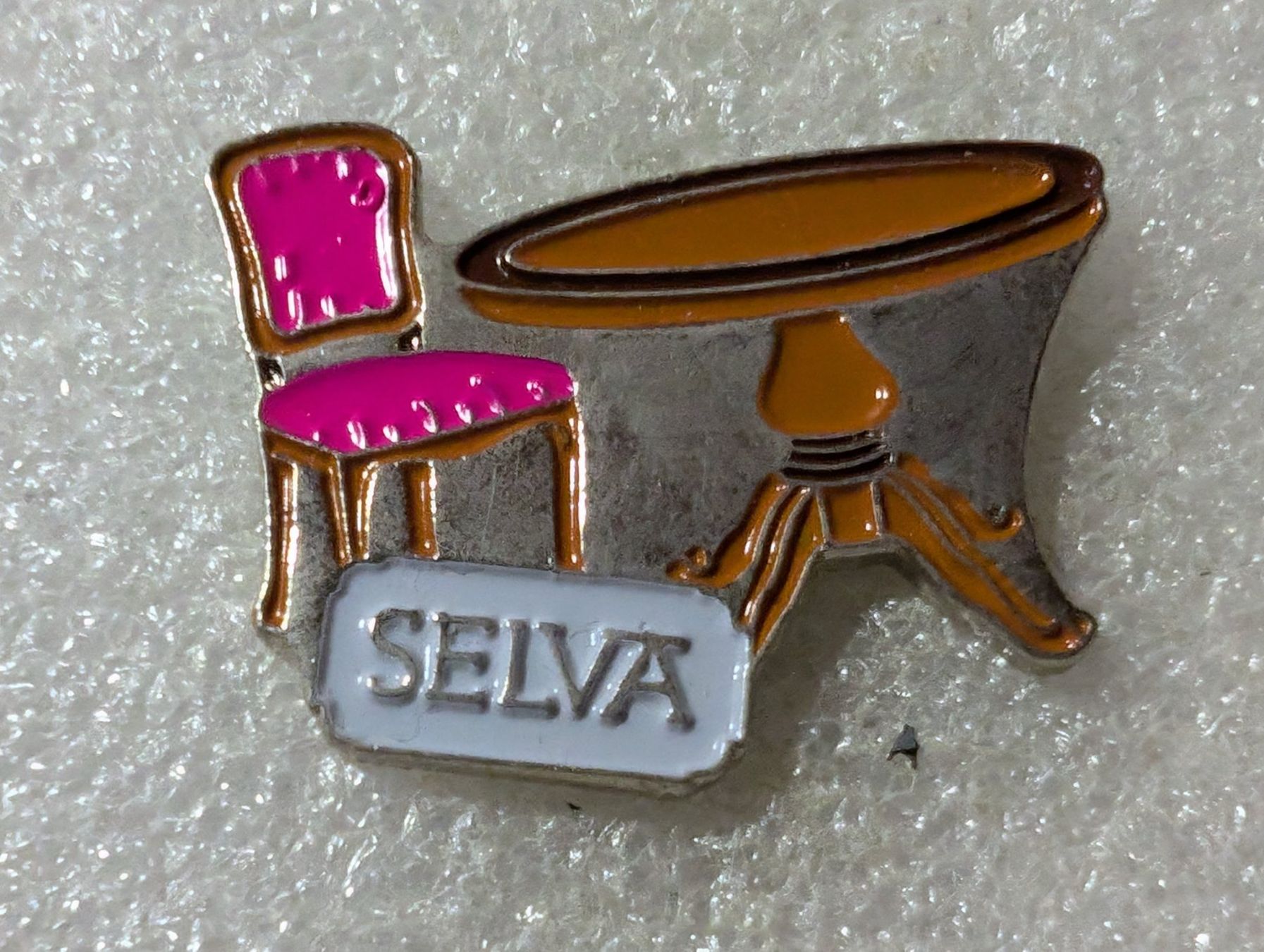 Placchette & Badge: Ansteckpin 201: Selva – Usato da Oppligen venduto da Pin-Fall-Shop