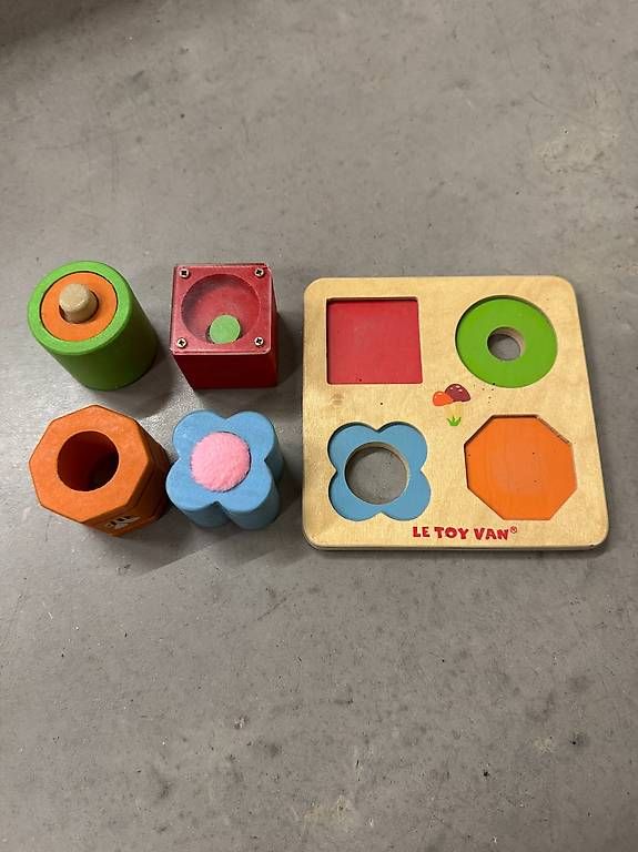 Jouets: Holzspielzeug  – D'occasion à Basel par inf_z7j8 1