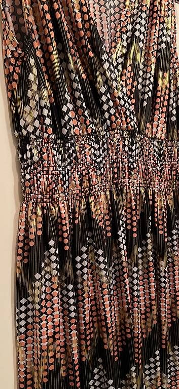 Kleider: Farbiges Langes Kleid Grösse 38/40 – Gebraucht aus Zürich von sca_g8jq 2