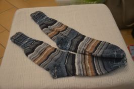 NO 42  - SOCKEN - HANDARBEIT - NEU (AZ5)
