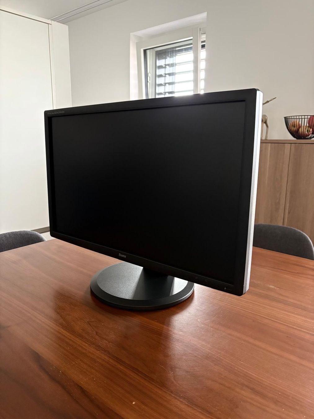 Iiyama Monitor: 24 Zoll Bildschirm / 24-inch screen – Usato da Zürich venduto da mor_jzw5