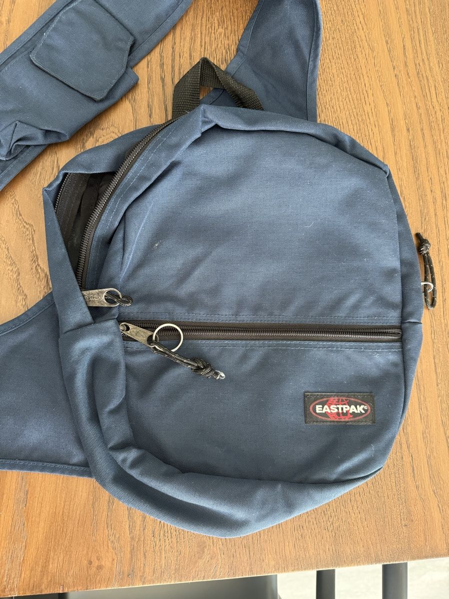 Eastpak Zaini: Eastpack vintage Rucksack – Usato da Davesco-Soragno venduto da tin_6xjv 1