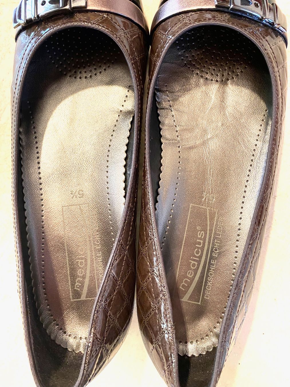 Damenschuhe: Medicus Damenschuhe , Gr.38 1/2  Lackleder, bequem – Gebraucht aus Uster von ros_pym8 5