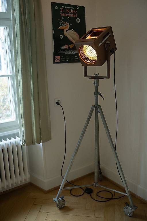 Fari: Vintage Scheinwerfer Deko Lampe – Usato da Basel venduto da s.wottreng 1