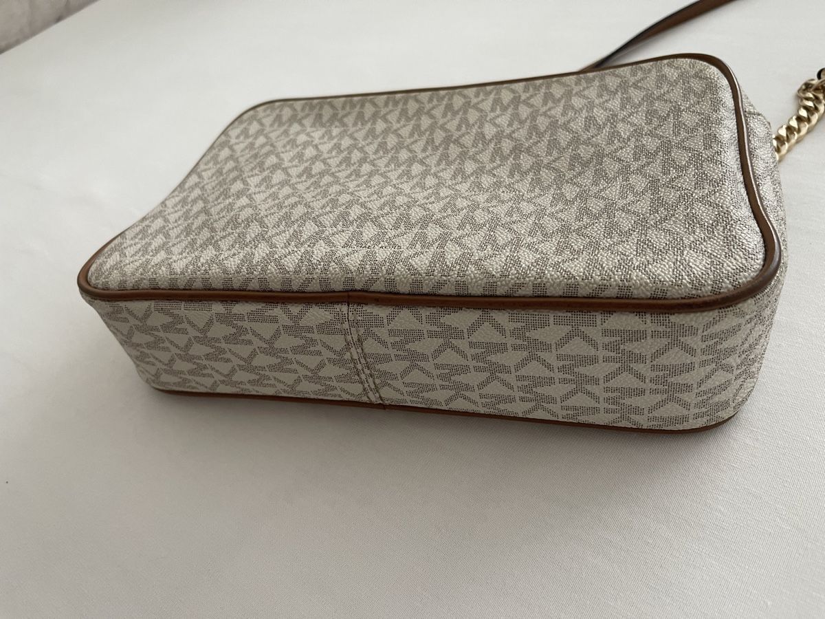 Michael Kors Sacs femmes: Michael Kors Tasche – D'occasion à Trimbach par sheshe27 7