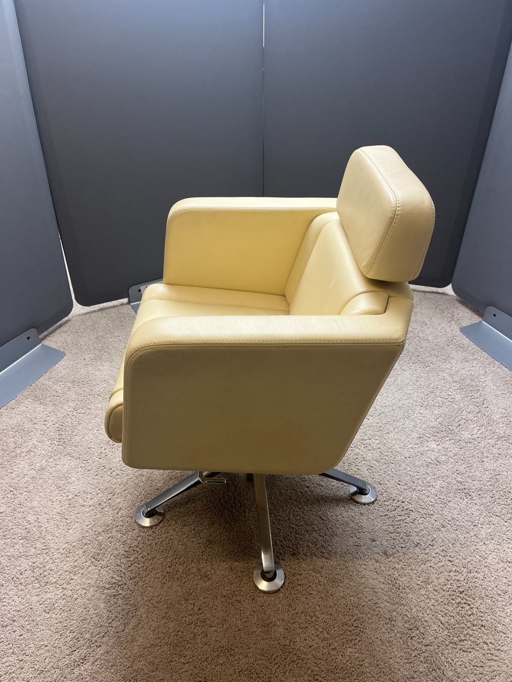 Giroflex Poltrone: Giroflex Sessel Tango – Nuovo (secondo la descrizione) da Bern venduto da FRazziniAG 1