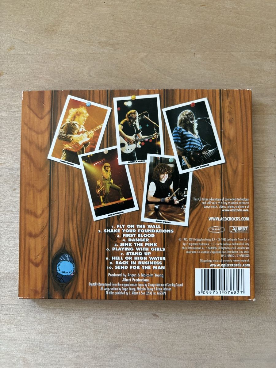 CDs: AC/DC - Fly on the wall (CD) – Gebraucht aus Zürich von Interpol 1