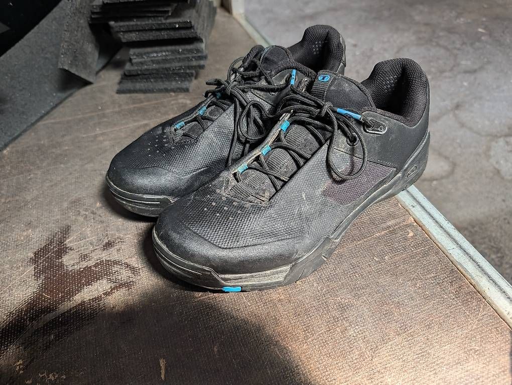 Chaussures hommes: Crankbrothers Klickschuhe 42 – D'occasion à Erstfeld par up. 1