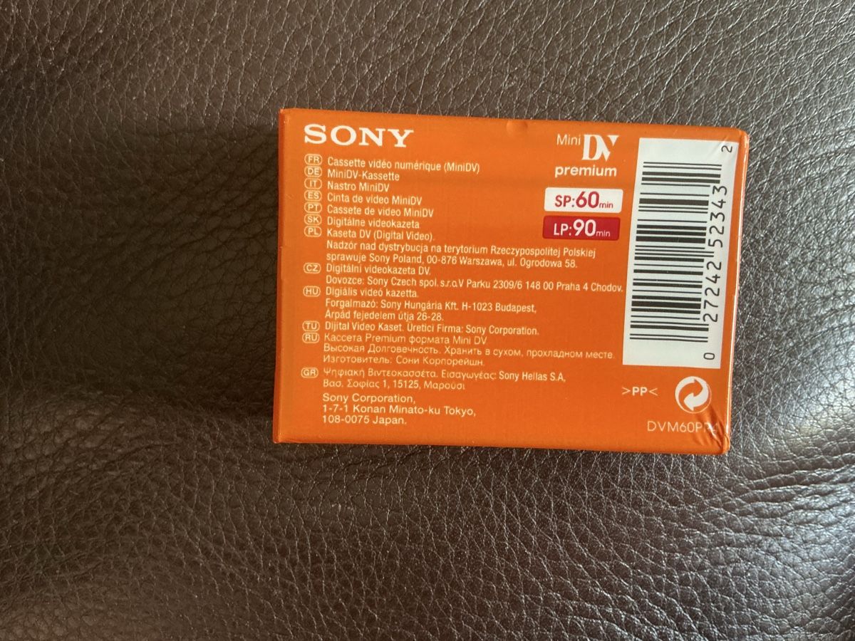 Leerkassetten: Sony DVM60PR4 DV premium Mini DV Cassettes 4 pieces – Neu und originalverpackt aus Meilen von Gamarragae 1