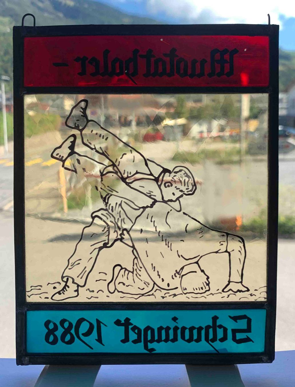 Sonstige Antiquitäten & Kunst: Bleiglasbild Muotathaler Schwinget 1988 – Gebraucht aus Goldau von Balkonia09 1