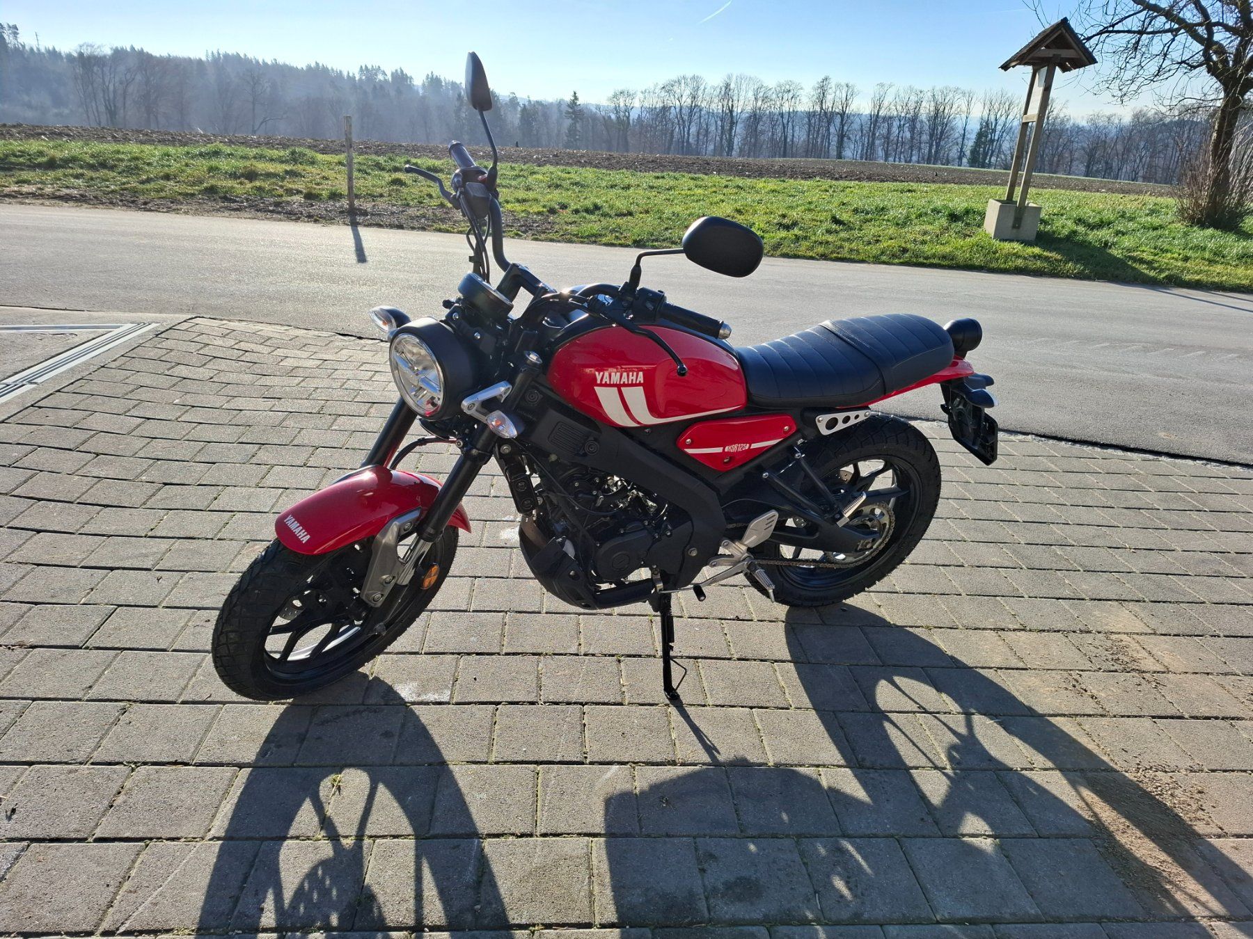 Yamaha Strada: Yamaha XSR125 – Usato da Detligen venduto da Osterhase01