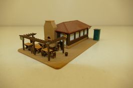 Vollmer H0: Imbiss mit Biergarten und Kamin