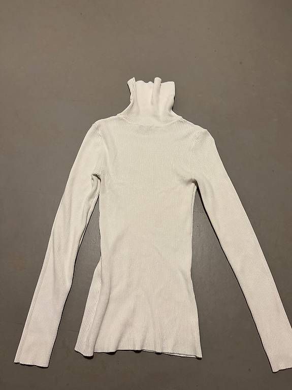 Maglioni & Felpe: Weisser Rollkragenpullover Grösse S – Usato da Luzern venduto da fer_68nv 1