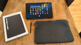 Neuwertiges Samsung Galaxy Tab S8 Ultra-Tablet mit Zubehör