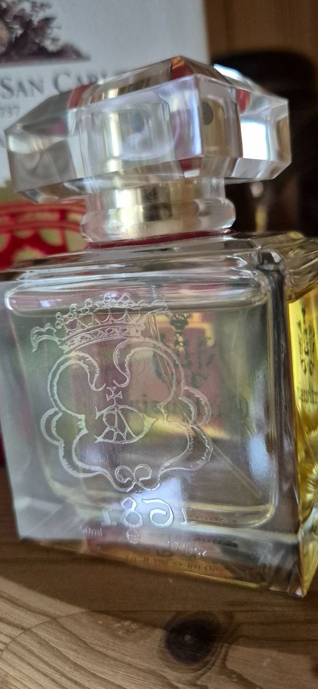 Profumi & Eau de Toilette: Carthusia prima – Usato da Zug venduto da Christina.M9 2