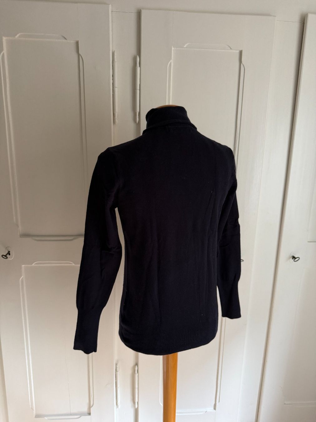 Zara Maglioni & Felpe: ZARA - Feinstrick Rollkragenpullover dunkelblau L – Usato da Zürich venduto da Diazaio 2