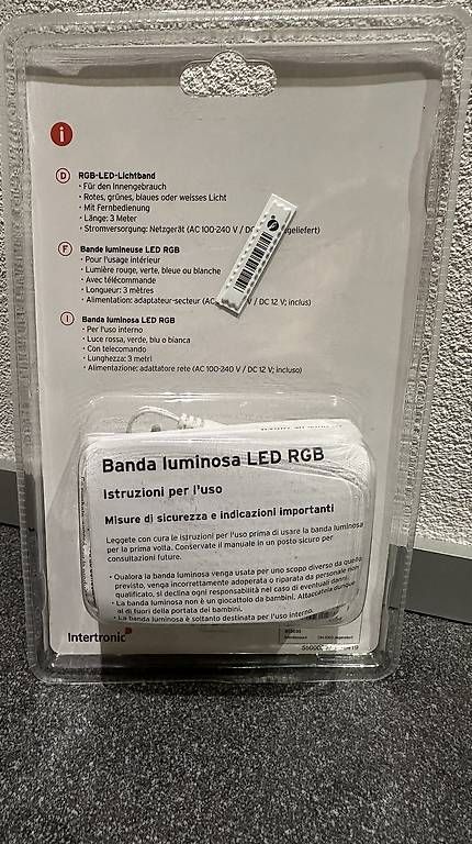 Ghirlande e barre luminose: Neues RGB-LED-Lichtband – Usato da Otelfingen venduto da Eirin02 1