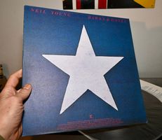 Neil Young – Hawks & Doves EURO LP 1980 VG++ m/OIS