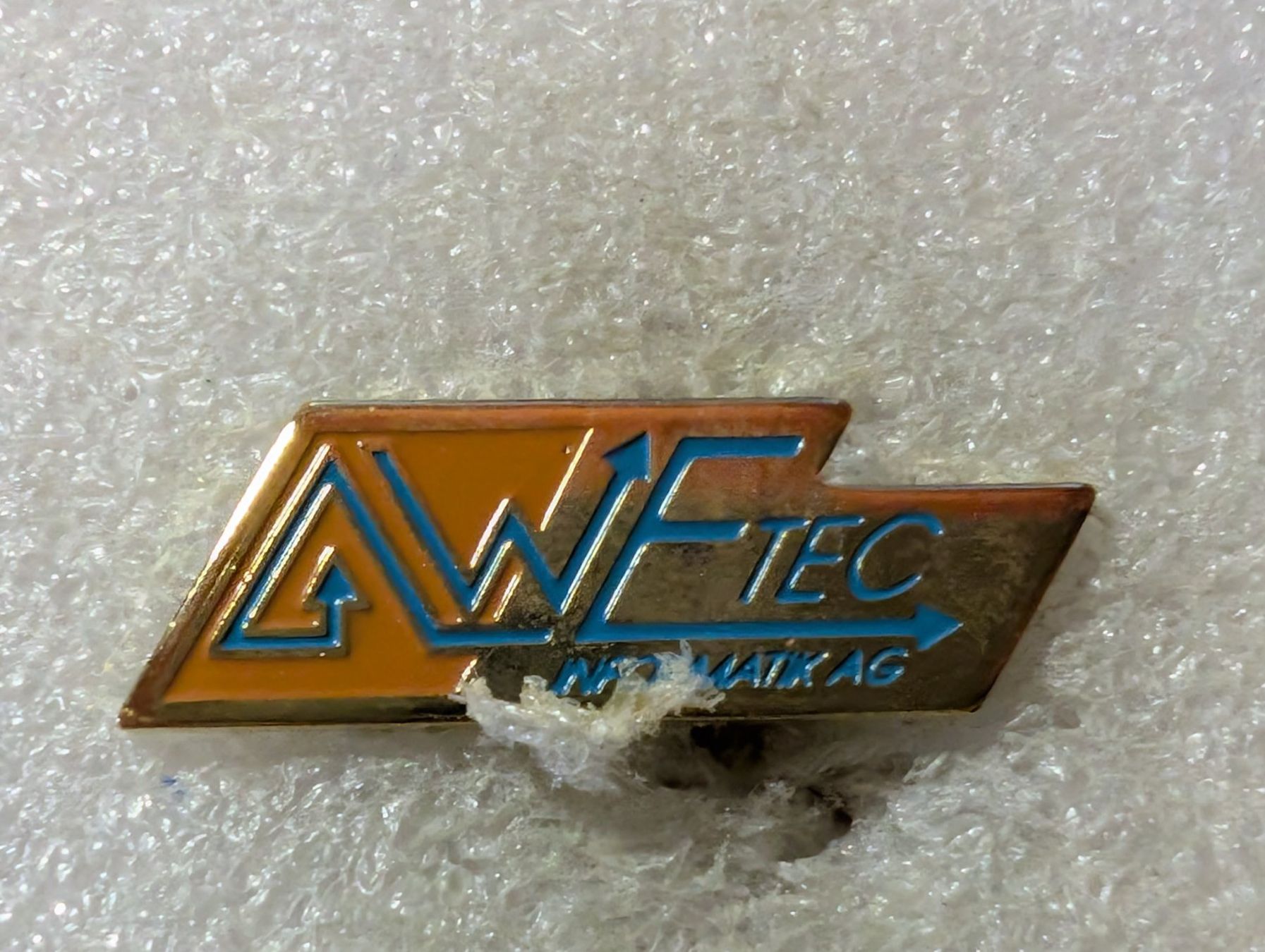 Placchette & Badge: Ansteckpin 128: – Usato da Oppligen venduto da Pin-Fall-Shop